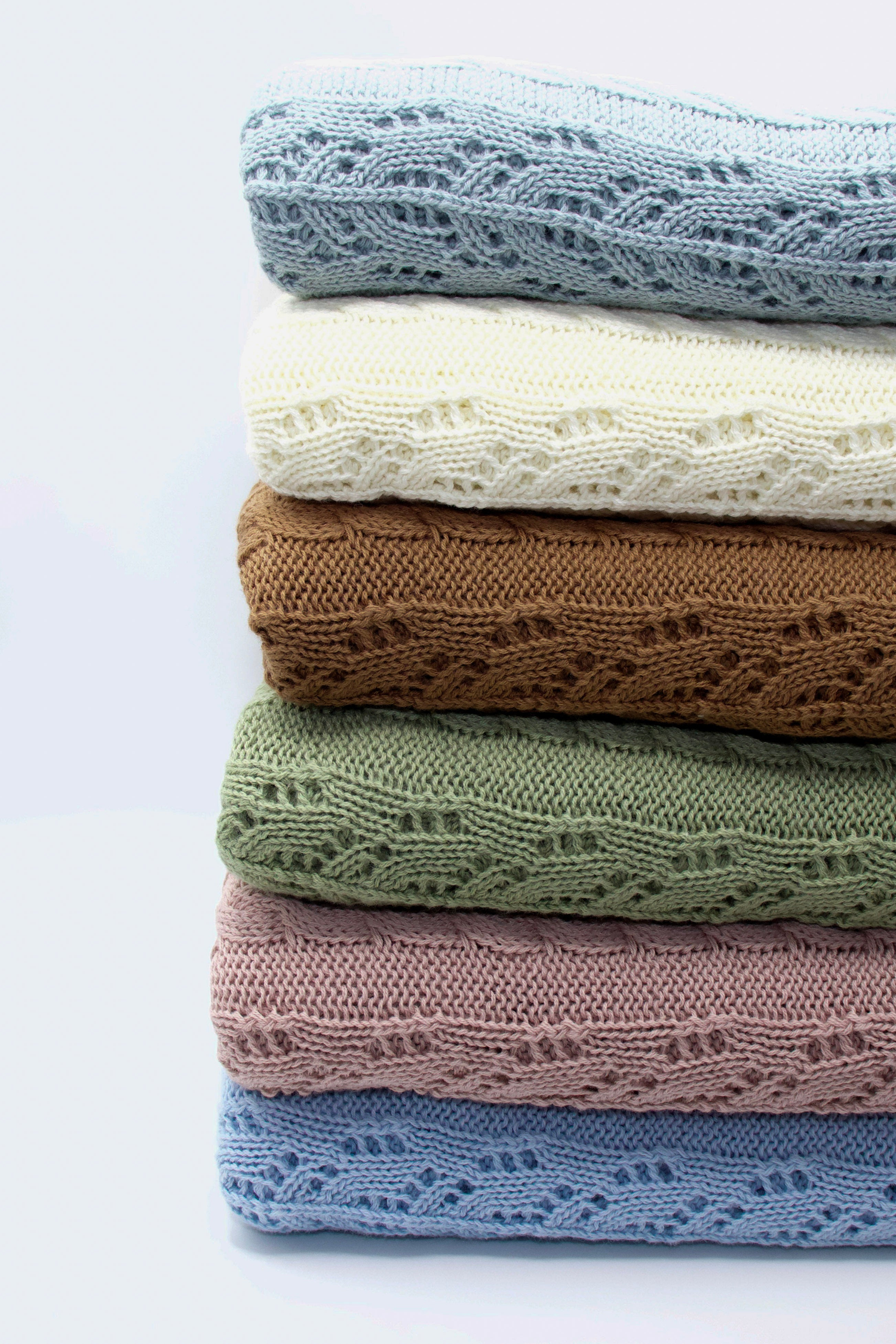 Dantel Lace Blanket & Swaddle
