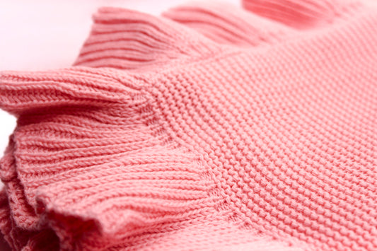 Peri Cotton Blanket in Bubblegum Pink